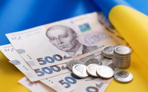 На скільки збільшилися середня зарплата в Україні за перший квартал 2024 року