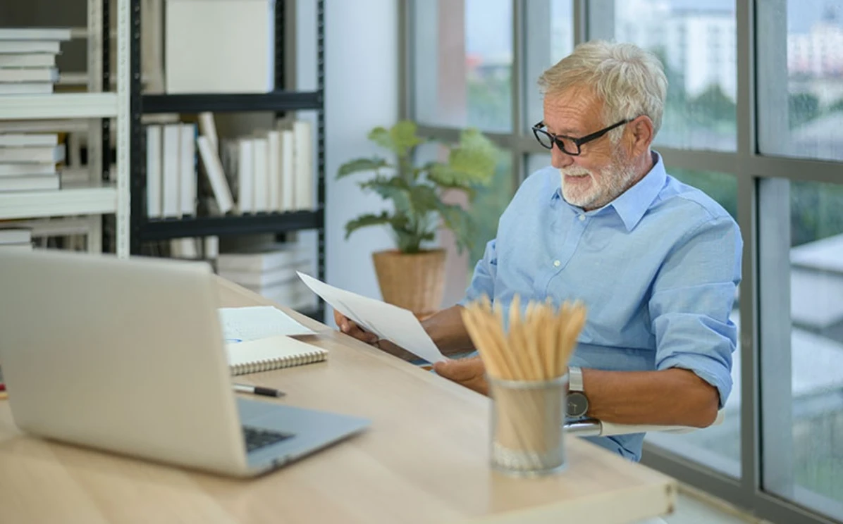 Звільнення держслужбовця у 65 років: позиція ВС