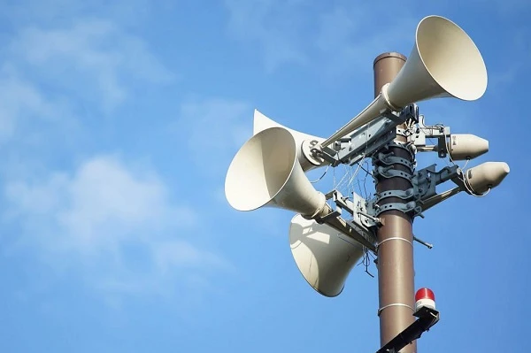 Як діяти під час повітряної тривоги на роботі, на вулиці та в укритті