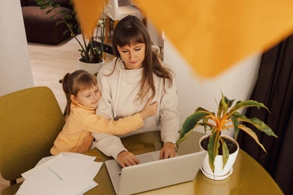 Через ПФУ можна отримати допомогу дітям, батьки яких не сплачують аліменти