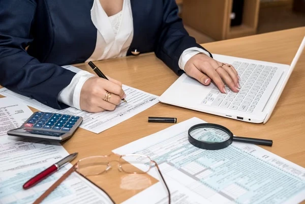 Поновлення документальних планових податкових перевірок