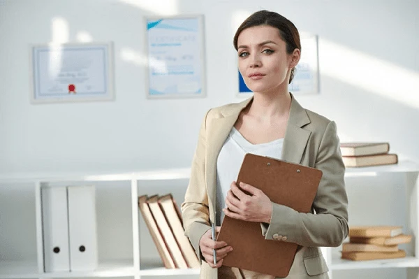 Контракти з директорами шкіл можна продовжувати без проведення конкурсу