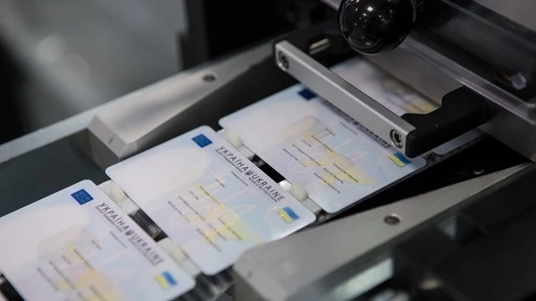 Під час війни внутрішні ID-паспорти видаватимуть без шифрування